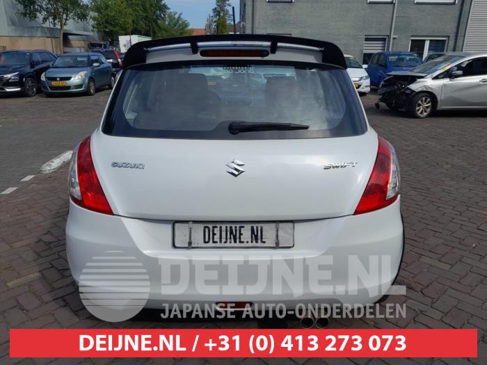 Suzuki Swift Heckklappe O745410