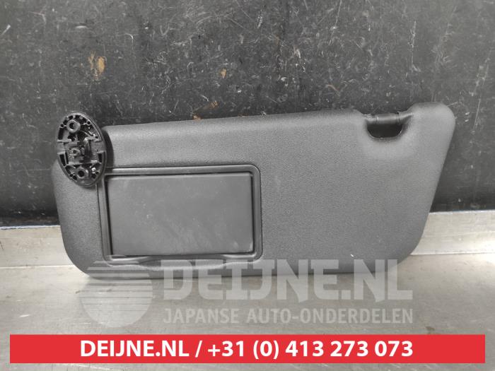 Toyota Yaris Zonneklep O745472
