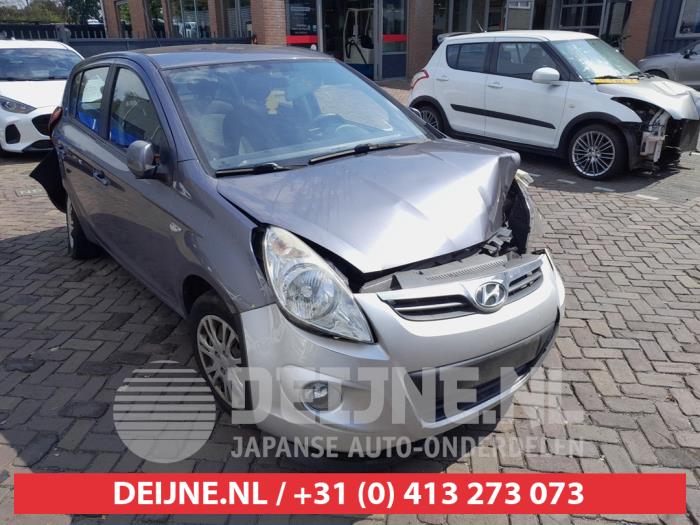 Hyundai I20 Kotflügel rechts vorne O745507