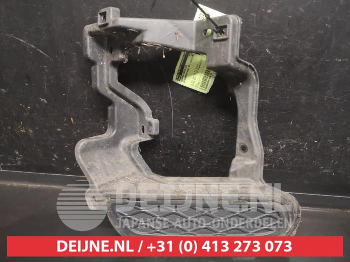 Mitsubishi ASX Stoßstangenrost O745519