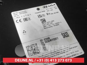 Kia EV3 Multi-media control unit O745536 photo 3
