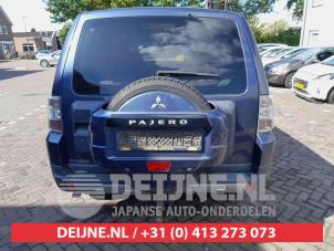 Mitsubishi Pajero Rear bumper O745587 photo 2