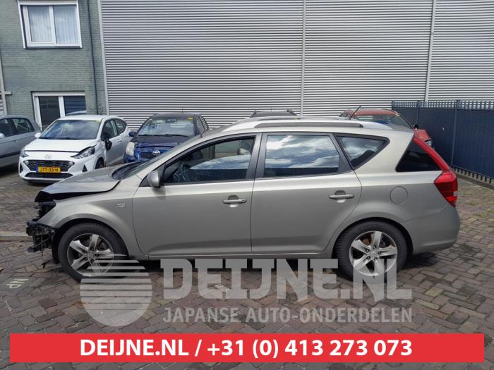 Kia Ceed Portier 4Deurs links-achter O745730