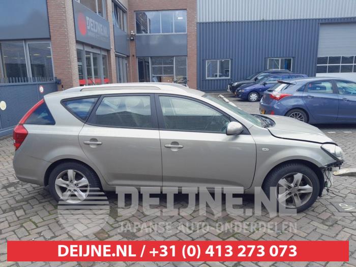 Kia Ceed Portier 4Deurs rechts-voor O745747