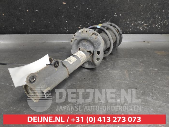 Kia Stonic Stoßdämpferstrebe rechts vorne O745770