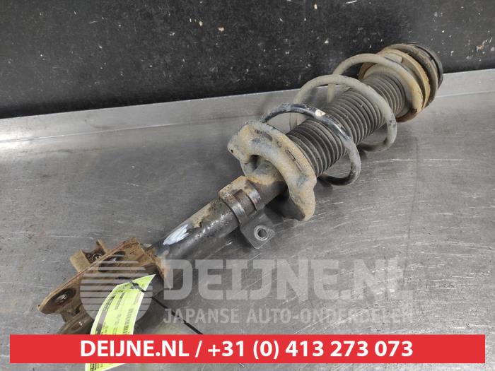 Suzuki Swift Stoßdämpferstrebe links vorne O745811