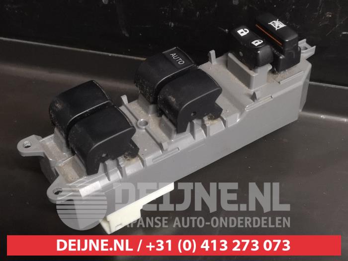 Toyota Yaris Multi-functional window switch O745874
