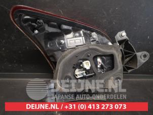 Toyota Yaris Achterlicht links O745884 foto 3