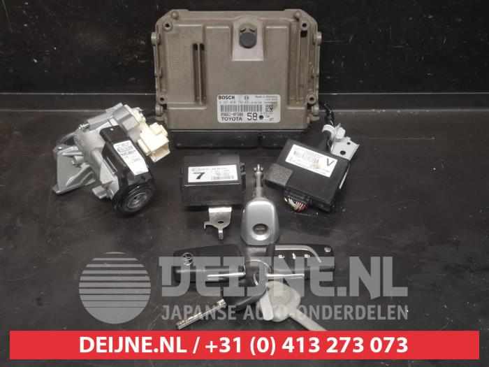Toyota Verso Engine management computer O745908