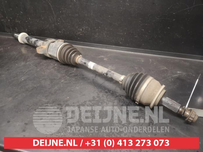 Toyota Verso Front drive shaft, right O745929