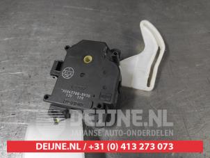 Toyota Corolla Verso Kachelklep Motor O745931 foto 2