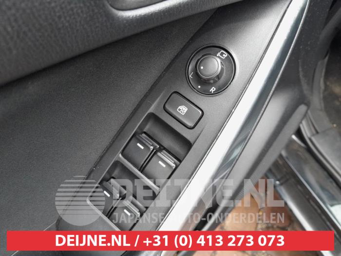Mazda 6 Kombischalter Fenster O745953