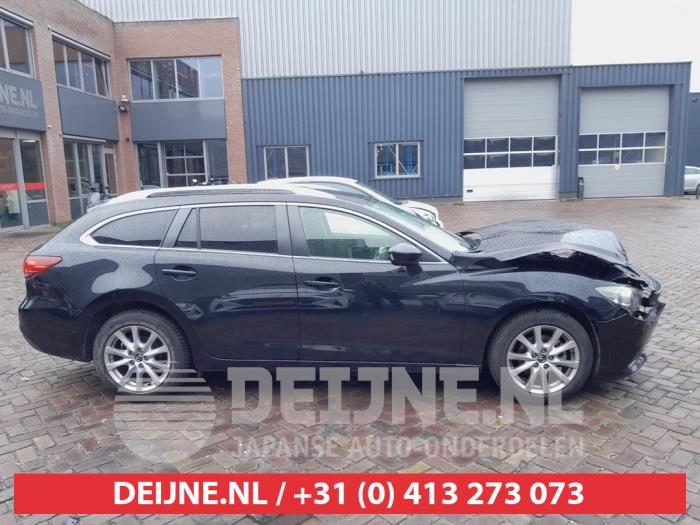 Mazda 6 Tür 4-türig rechts vorne O745979