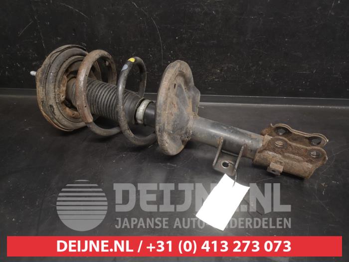 Kia Carens Stoßdämpferstrebe rechts vorne O746001