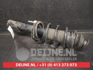 Toyota Yaris Stoßdämpferstrebe rechts vorne O746050 foto 2