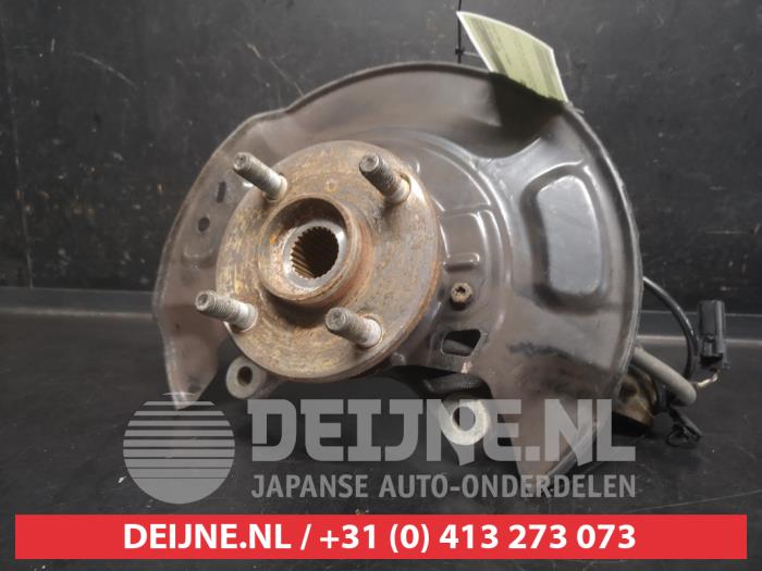 Toyota Yaris Achsschenkel rechts vorne O746051