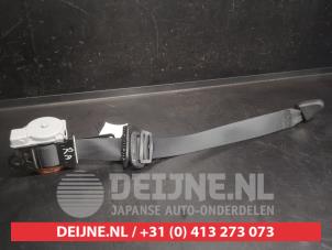 Nissan Navara Sicherheitsgurt rechts hinten O746166 foto 2