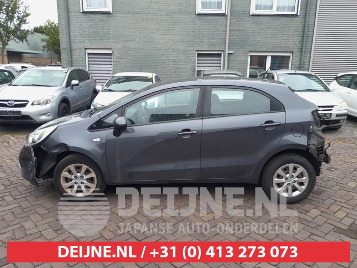 Kia Rio Portierruit 4Deurs links-voor O746317