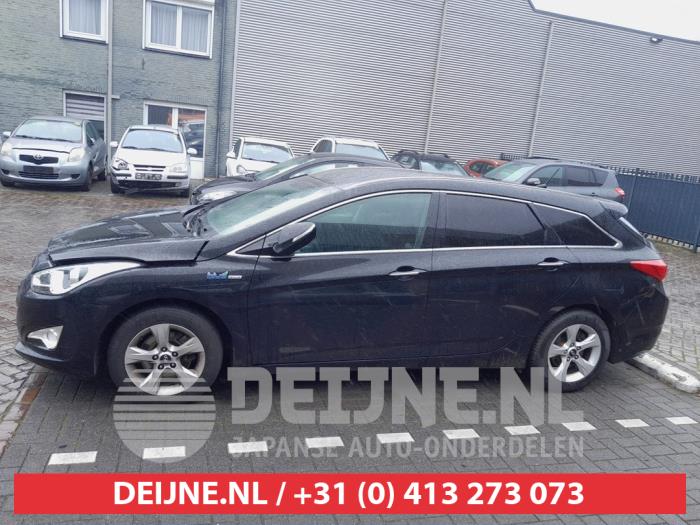 Hyundai I40 Türscheibe 4-türig links hinten O746430