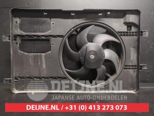 Mitsubishi Colt Kühlgebläsegehäuse O746279 foto 2
