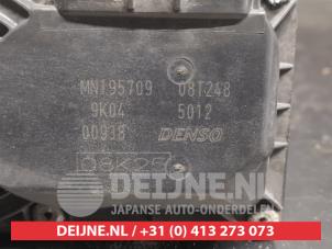 Mitsubishi Colt Gasklephuis O746281 foto 3
