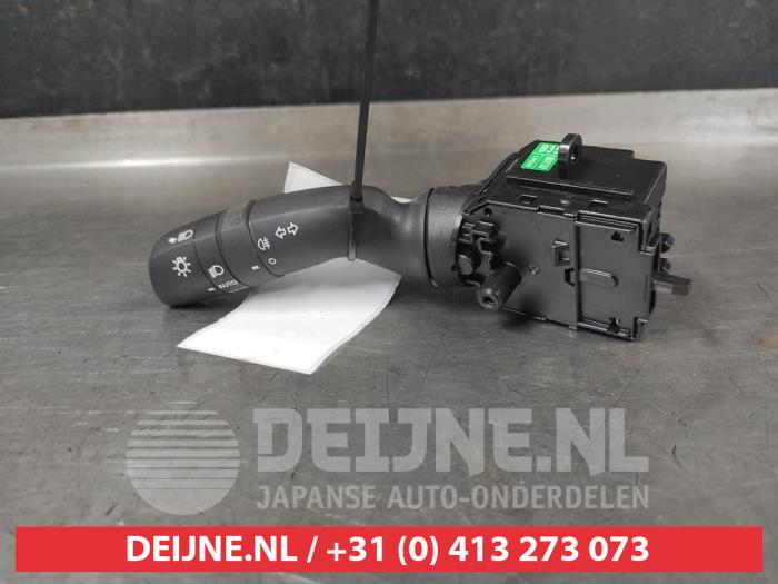Toyota Yaris Cross Licht Schalter O746409