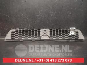 Mitsubishi Colt Grill O746283 foto 2