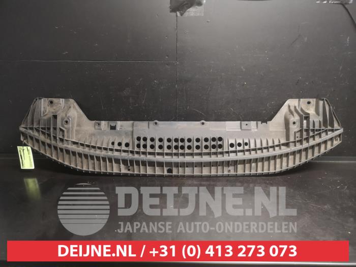Toyota Verso Schutzblech Boden O746356