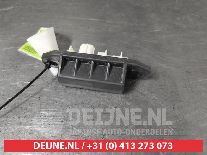 Toyota Yaris Cross Schalter Heckklappe O746471