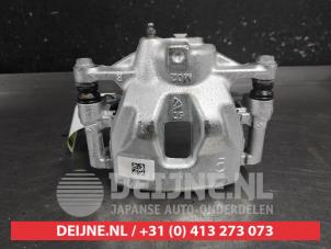 Toyota Yaris Cross Front brake calliper, right O746491 photo 3