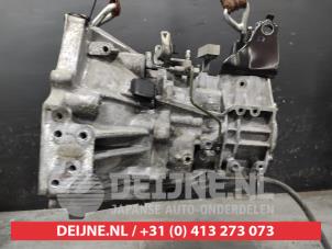 Toyota Auris Gearbox O746577 photo 2