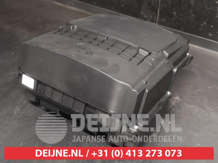 Hyundai Kona Head-up display O746564