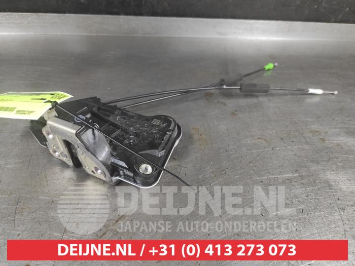 Toyota Aygo Türschlossmechanik 4-türig links vorne O746723
