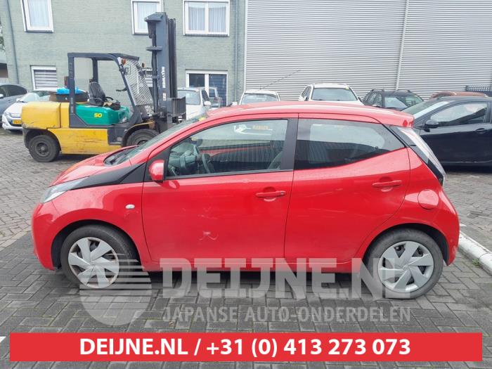 Toyota Aygo Tür 4-türig links hinten O746725