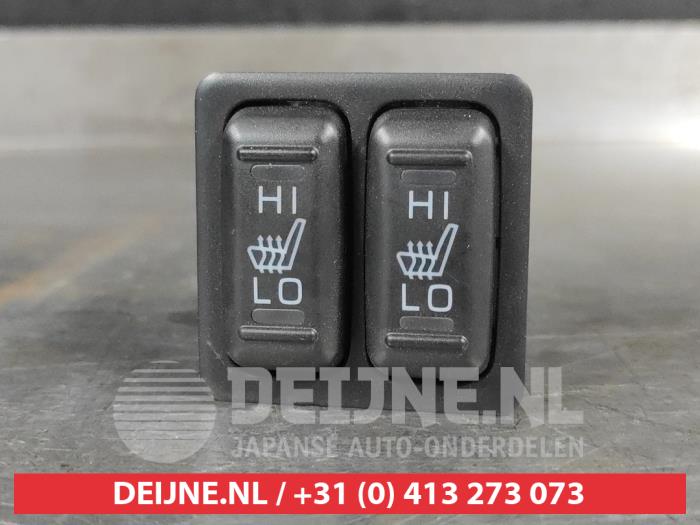 Mitsubishi Eclipse Cross Sitzheizung Schalter O746796