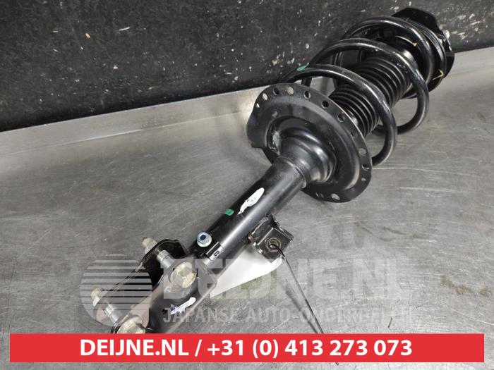 Mitsubishi Eclipse Cross Stoßdämpferstrebe links vorne O746941