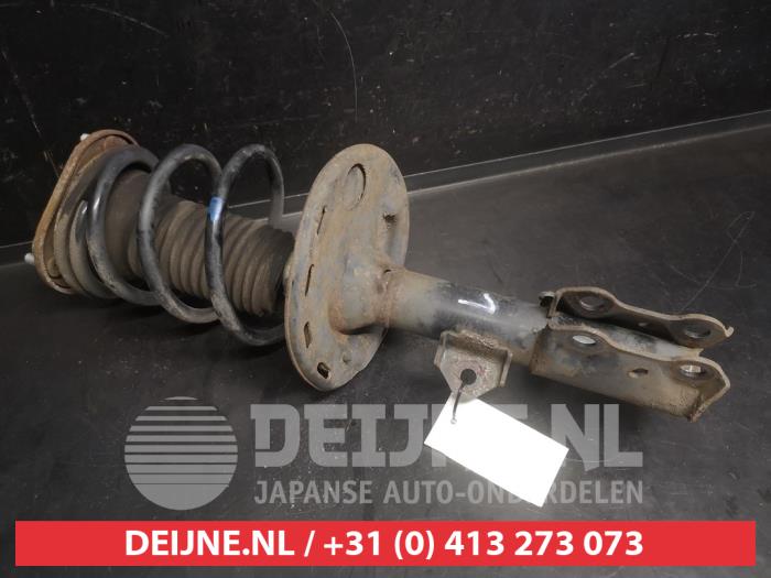 Toyota Verso Front shock absorber rod, left O746888