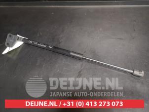 Kia Stonic Gasdämpfer links hinten O746926 foto 2