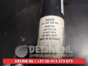 Mitsubishi Colt Stoßdämpferstrebe rechts vorne O747019 foto 3
