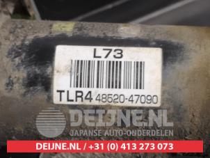 Toyota Prius Schokdemperpoot links-voor O747066 foto 3