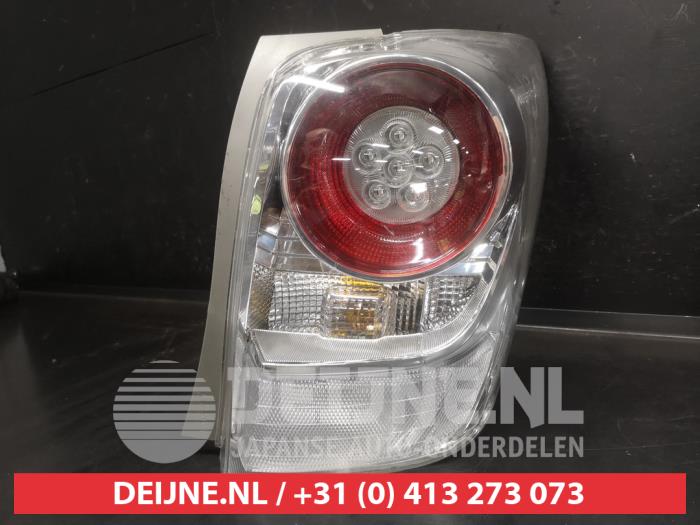 Toyota Verso Achterlicht rechts O747093