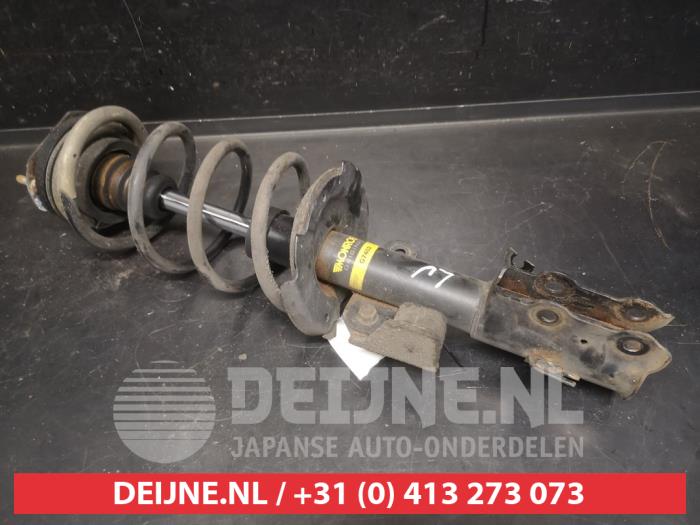 Mazda 2 Schokdemperpoot links-voor O747113