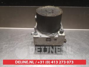 Toyota Avensis ABS Pumpe O338485 foto 2