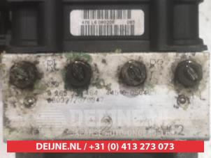 Toyota Avensis ABS Pumpe O338485 foto 4
