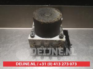 Toyota Avensis ABS Pumpe O338485 foto 3