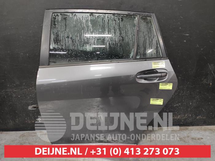 Toyota Verso Tür 4-türig links hinten O747199