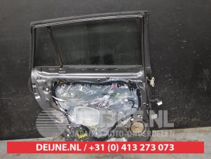 Toyota Verso Tür 4-türig links hinten O747199 foto 2