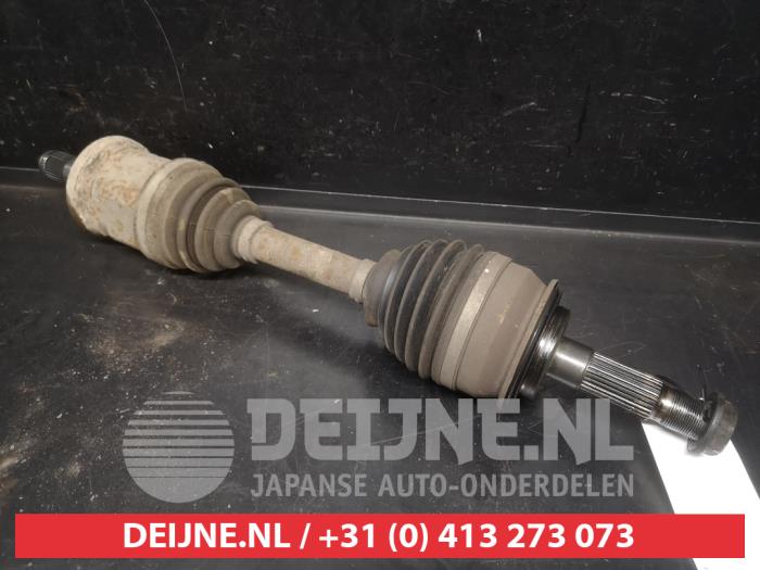 Toyota Hilux Aandrijfas rechts-voor O747229