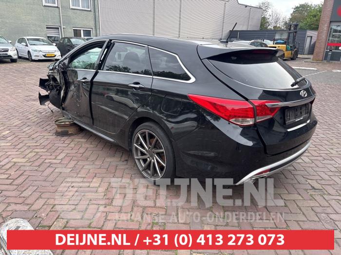 Hyundai I40 Rear bumper O747287