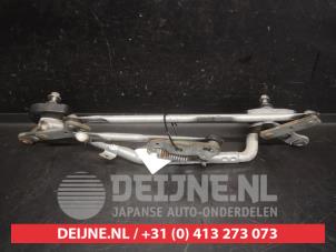 Toyota Prius Plus Wiper mechanism O747333 photo 2
